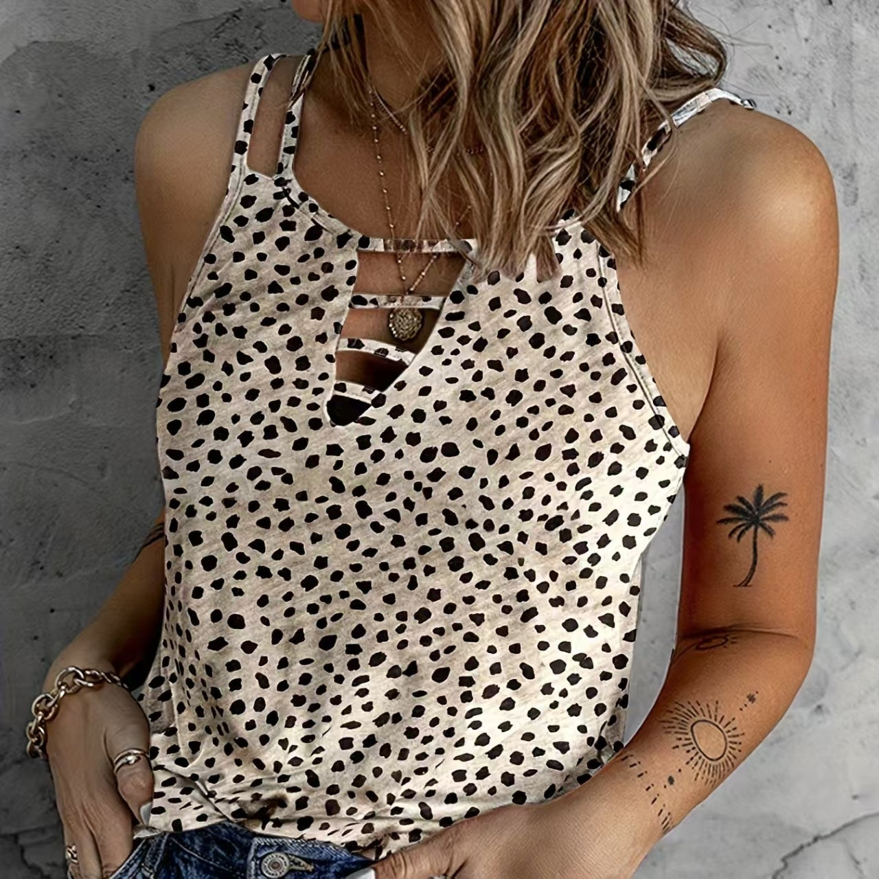 Ladies' Solid Color Polka Dot Vest Top – Fashionable and Casual Everyday Essential