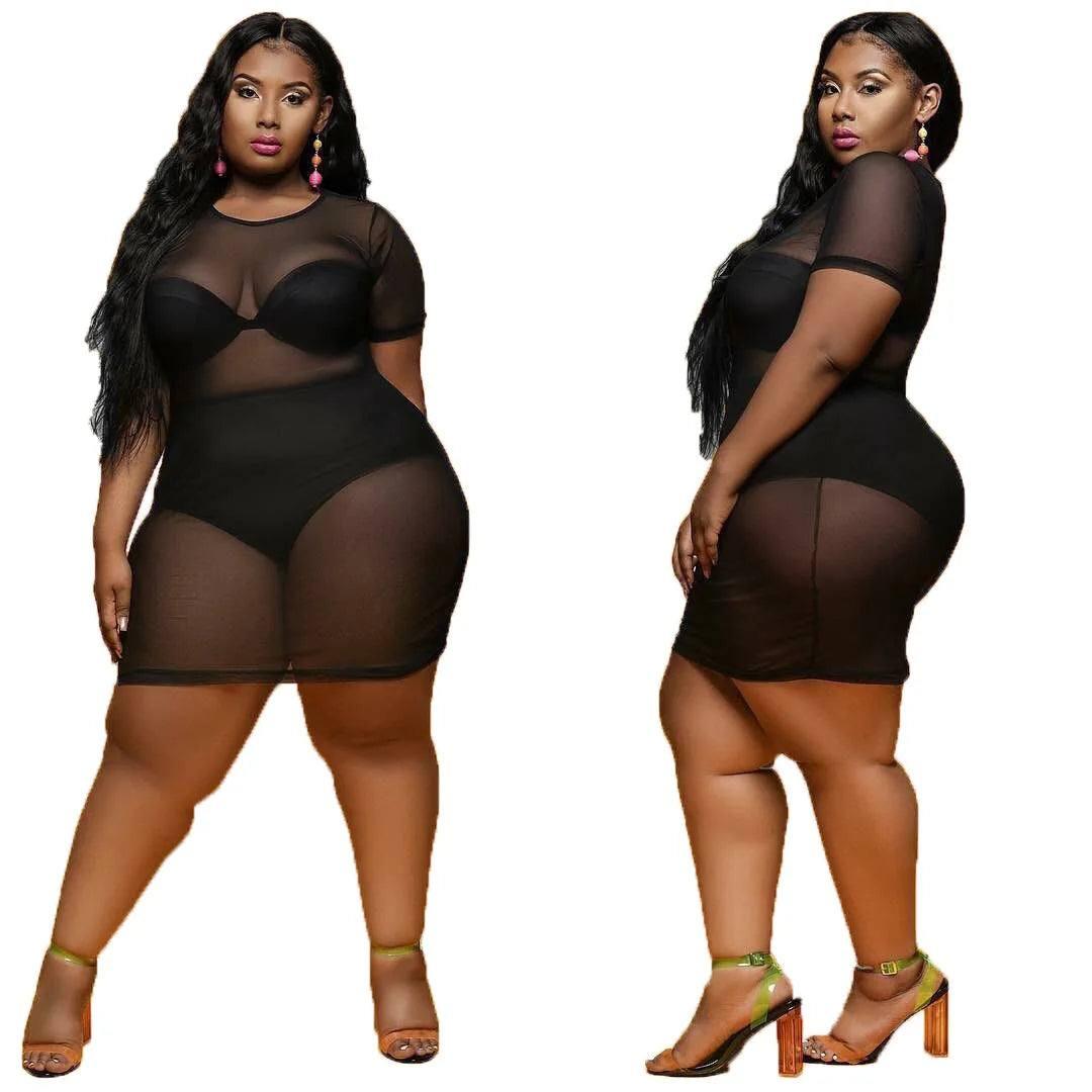 Plus-Size Sheer Dresses: Flaunt Curves in Style-black-7